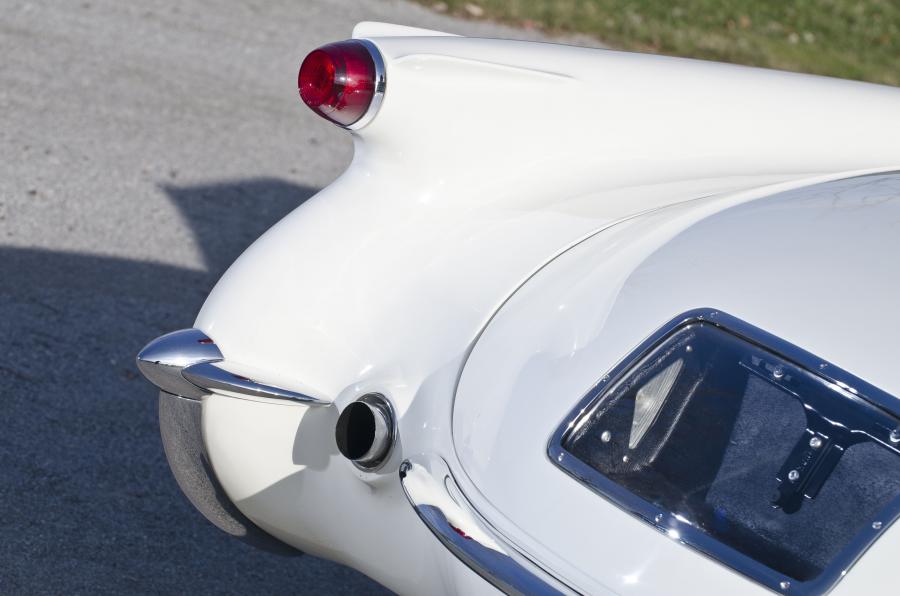 Детали экстерьера Chevrolet Corvette (2934) 1953 года  (фото 9 из 91)